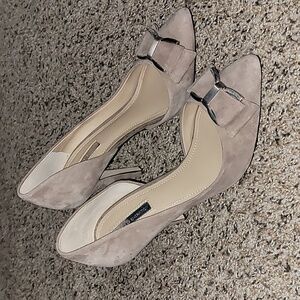 BCBGeneration BG-Chester Taupe Kidsuede Heels SIZE 8.5
